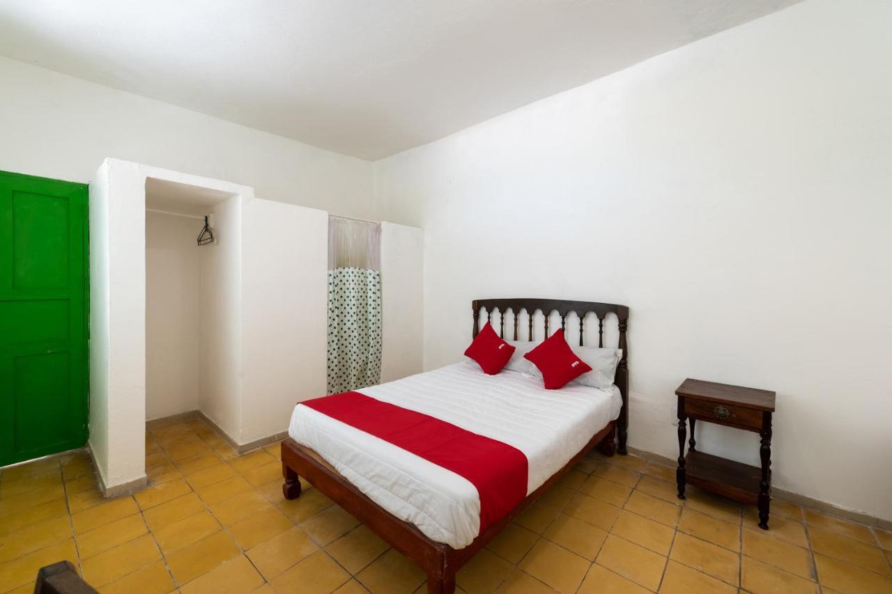 מנסניו Oyo Hotel Las Palmas Cuyutlan מראה חיצוני תמונה
