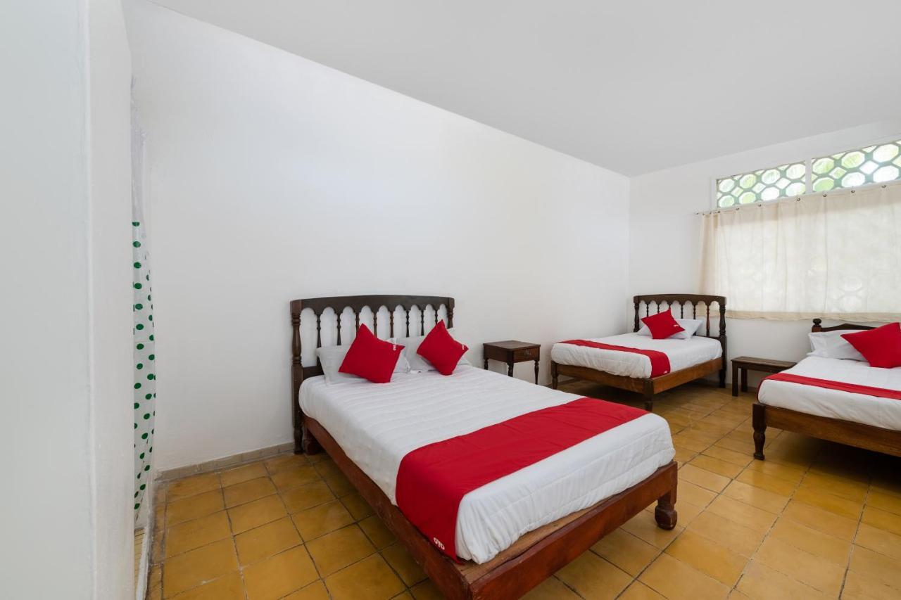 מנסניו Oyo Hotel Las Palmas Cuyutlan מראה חיצוני תמונה