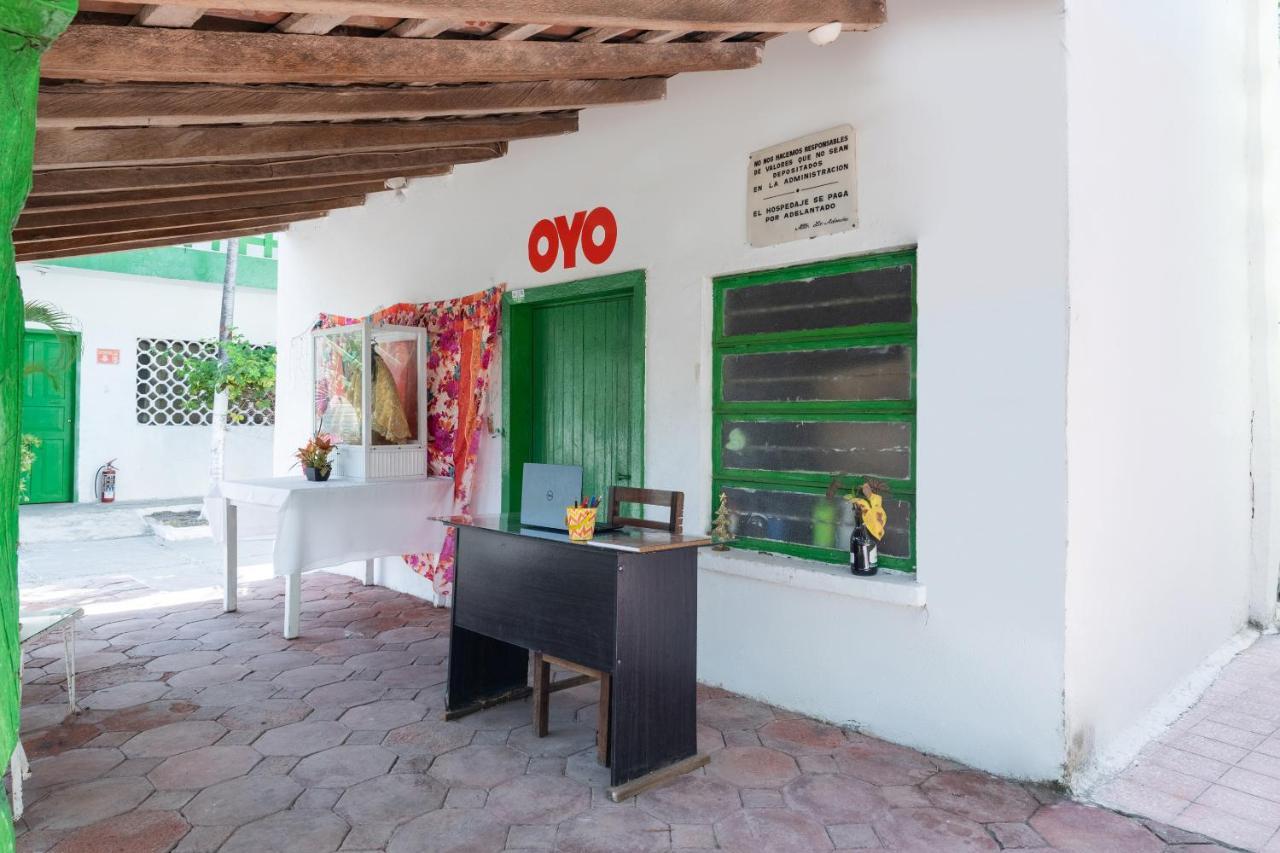 מנסניו Oyo Hotel Las Palmas Cuyutlan מראה חיצוני תמונה