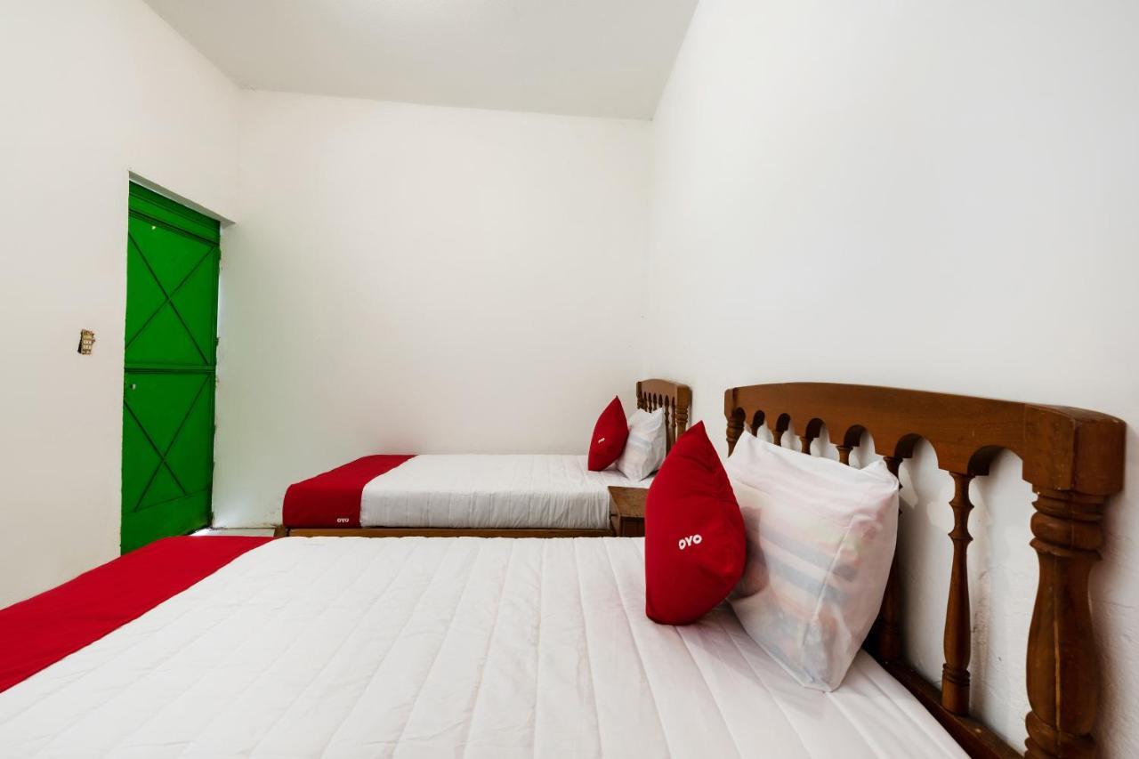 מנסניו Oyo Hotel Las Palmas Cuyutlan מראה חיצוני תמונה