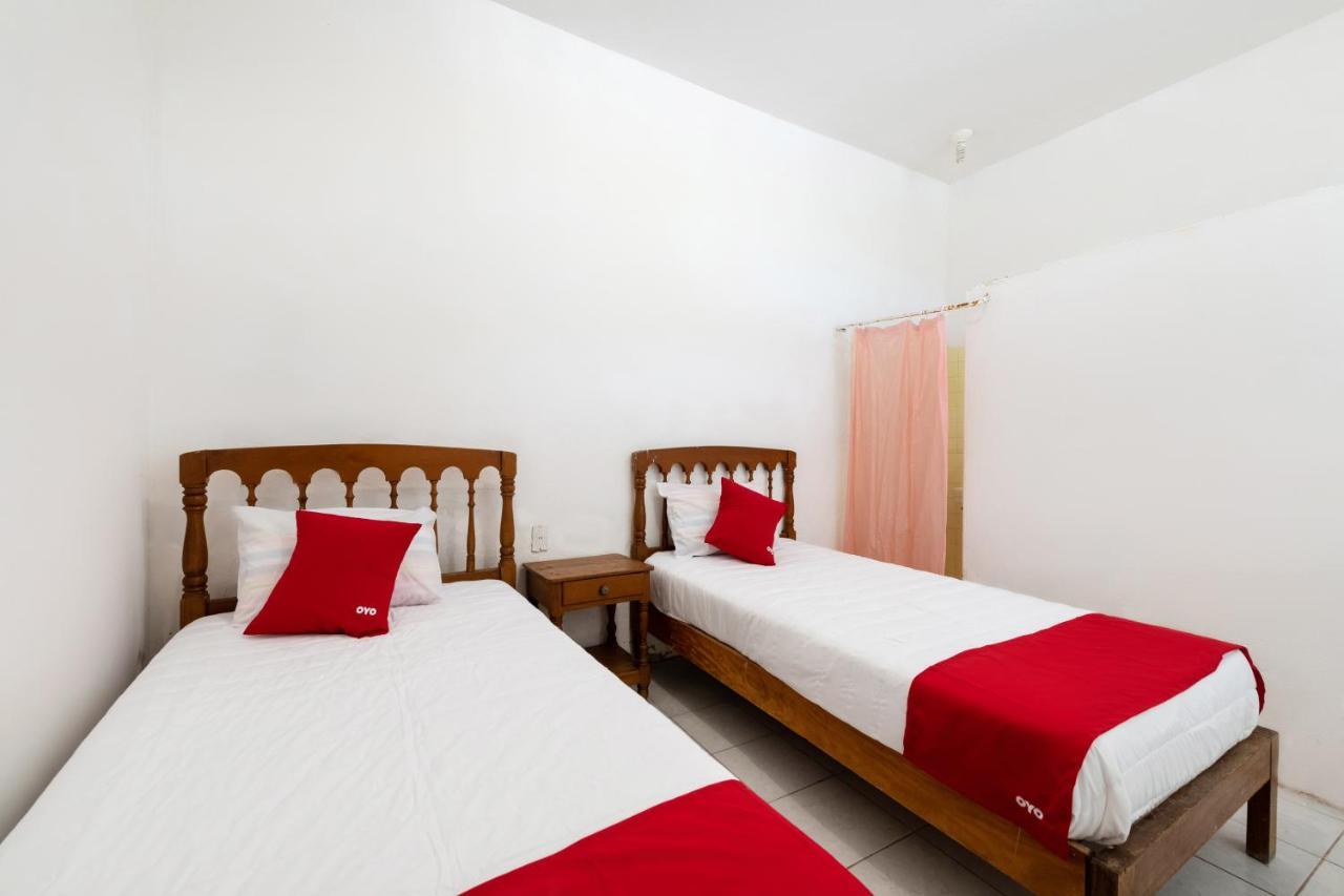 מנסניו Oyo Hotel Las Palmas Cuyutlan מראה חיצוני תמונה